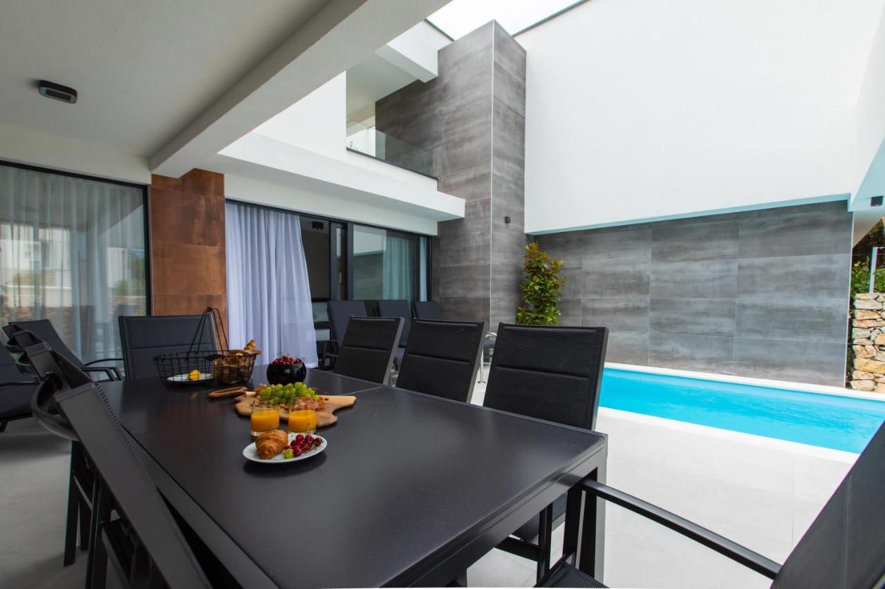 Novalja Bay Villas Exterior photo